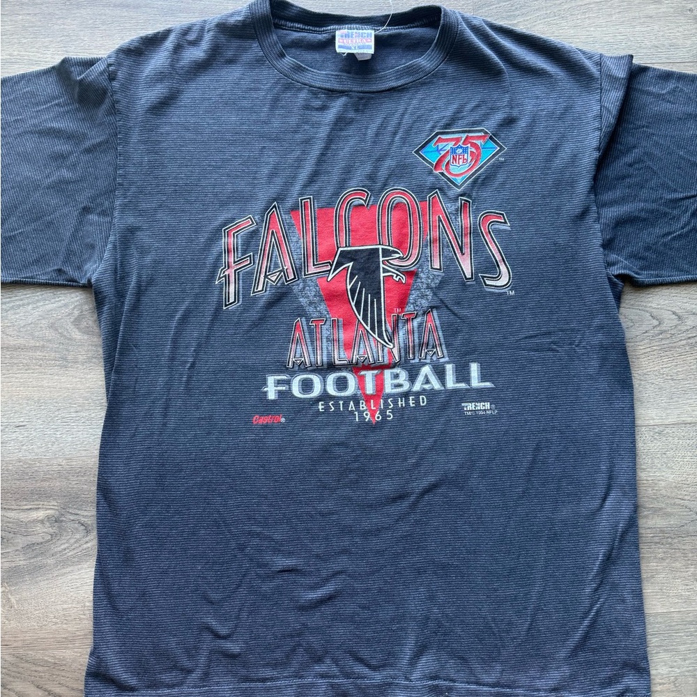 Vintage single stitch pinstripe Falcons tshirt XL